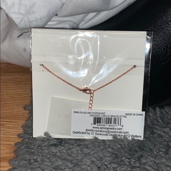 NWT Adore By Swarovski Bracelet - Picture 2 of 2